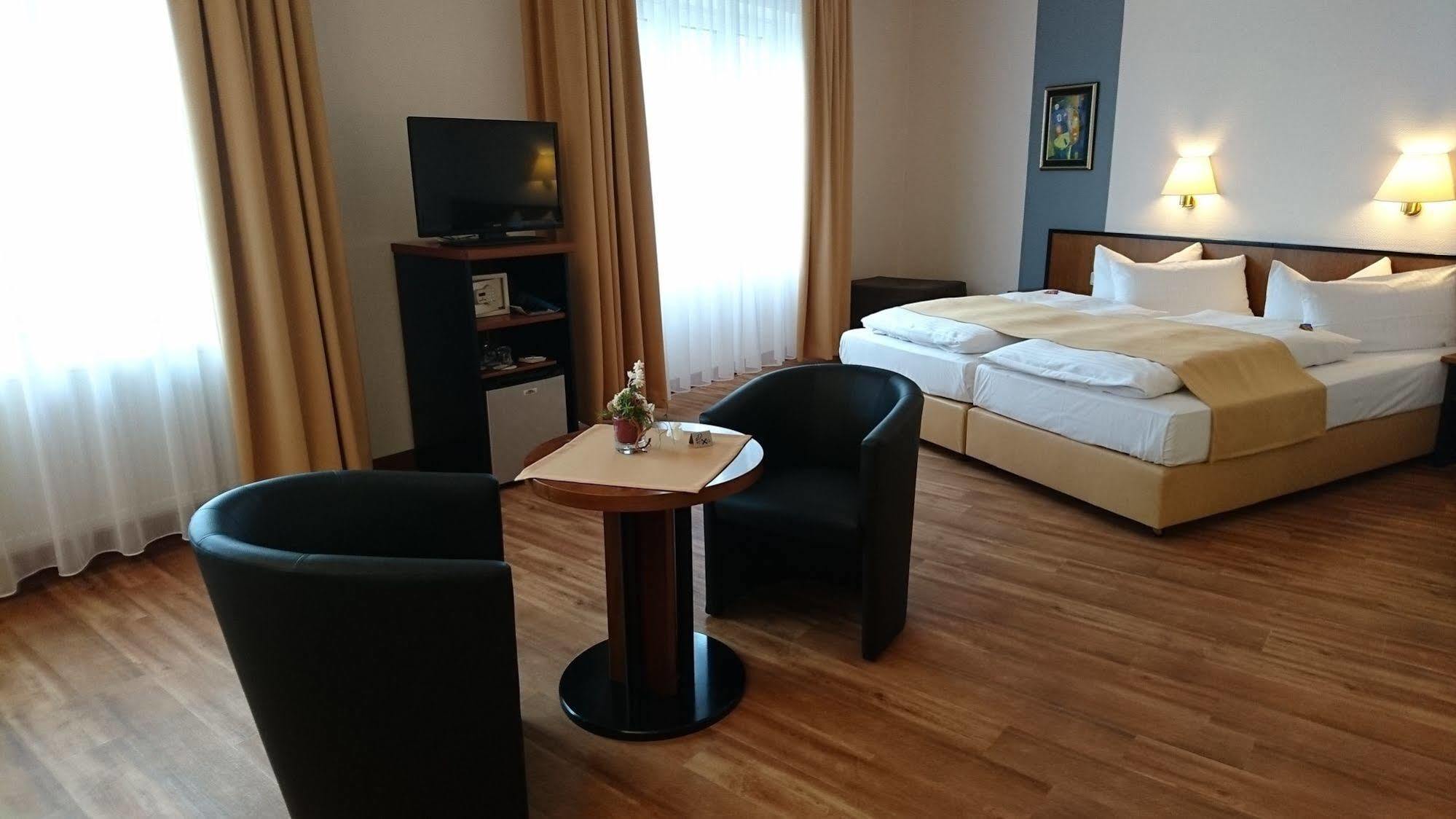 City Hotel آشرسليبن المظهر الخارجي الصورة